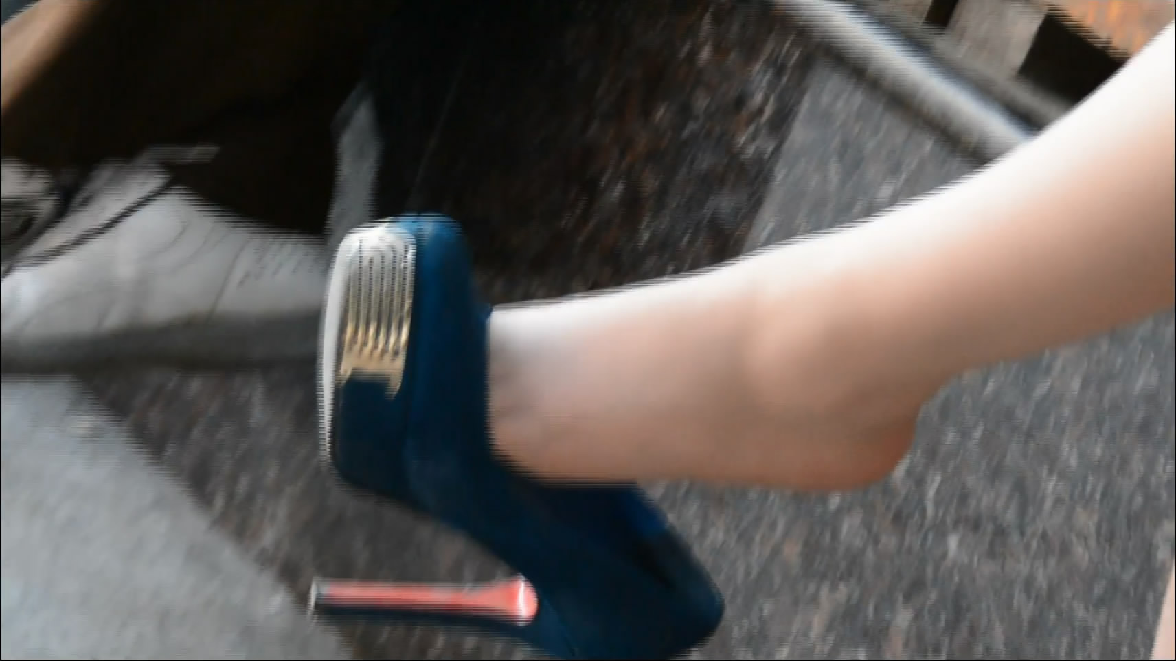 streetsnapdangl[00 00 25][20181128 235450 7]